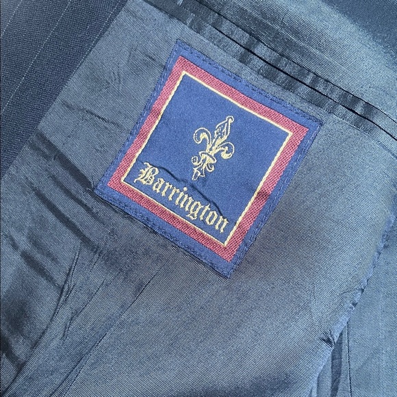 Classic Dark Pinstripe Men's Blazer - Picture 4 of 6